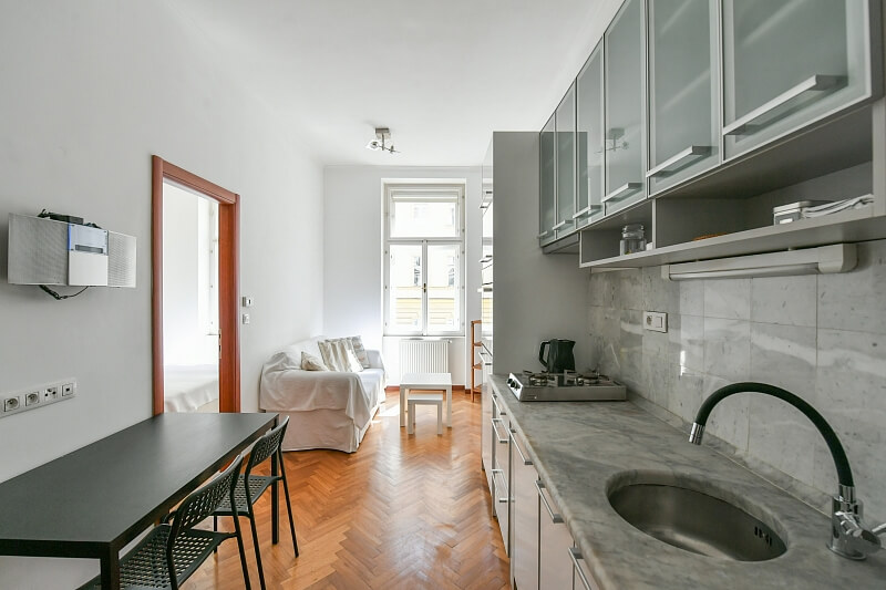 Koubkova, Nové Město - Praha 2 | Pronájem, Byt 2+kk, 37 m²