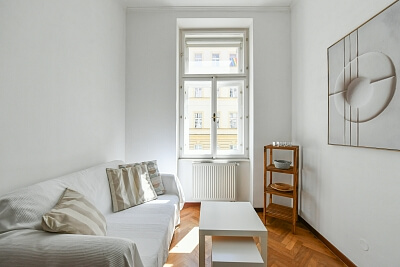 Koubkova, Nové Město - Praha 2 | Pronájem, Byt 2+kk, 37 m²