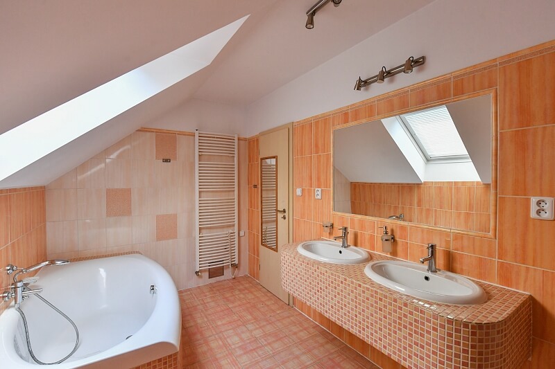 K Cihelně, Statenice - Praha-západ | Sale, House Four-bedroom (5+1), 222 m²