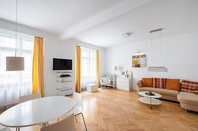Ve Smečkách, Nové Město - Prague 1 | Sale, Apartment One-bedroom (2+kk), 88 m²