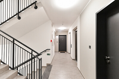 Pod Harfou, Vysočany - Praha 9 | Pronájem, Byt 2+kk, 48 m²