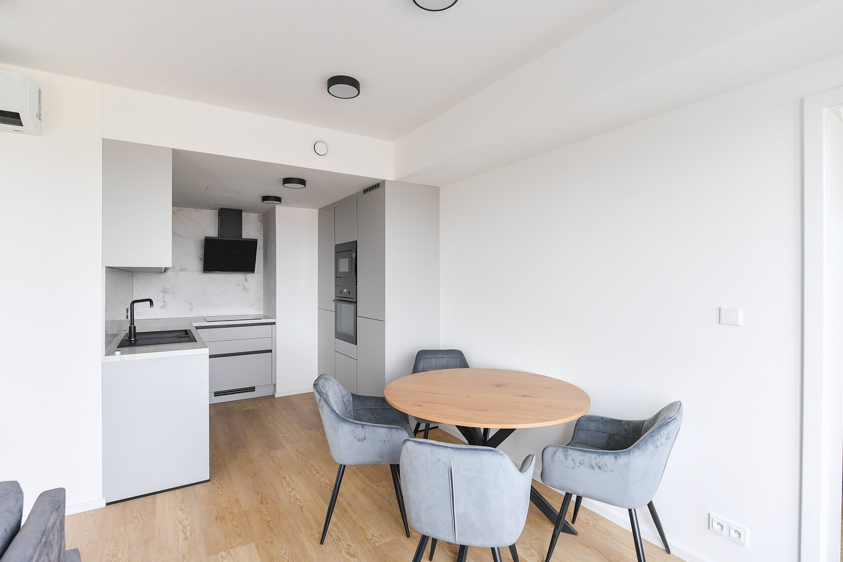 Hábova, Stodůlky - Prague 5 | Rent, Apartment One-bedroom (2+kk), 63 m²