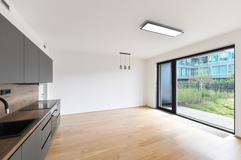 Sokolova, Karlín - Prague 8 | Sale, Apartment One-bedroom (2+kk), 92 m²
