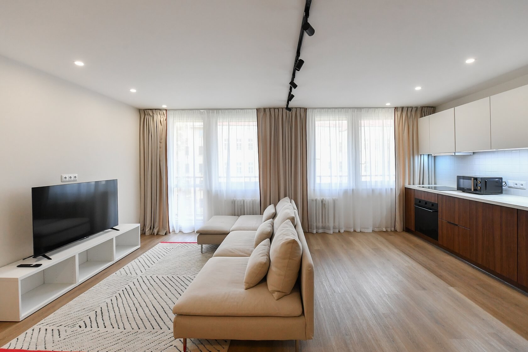 Záhřebská, Vinohrady - Prague 2 | Rent, Apartment One-bedroom (2+kk), 65 m²