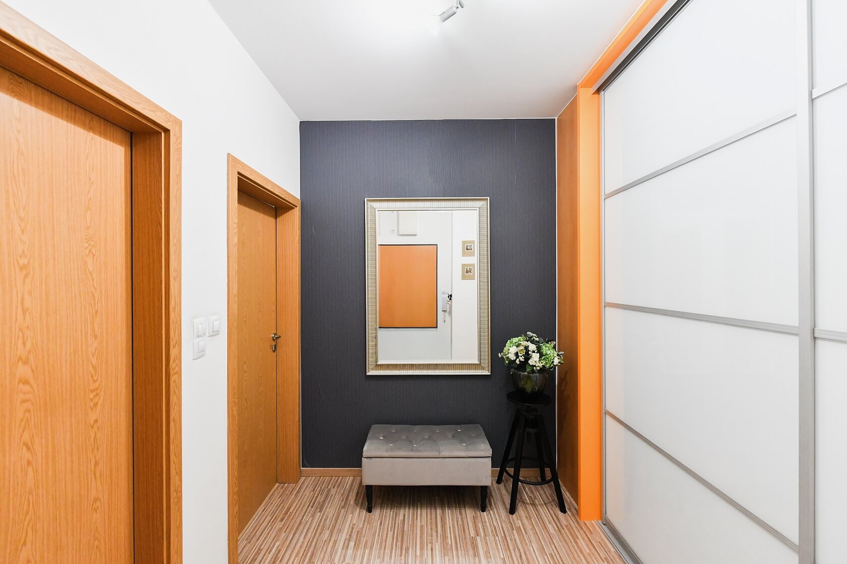 Svitákova, Stodůlky - Prague 5 | Sale, Apartment One-bedroom (2+kk), 58 m²