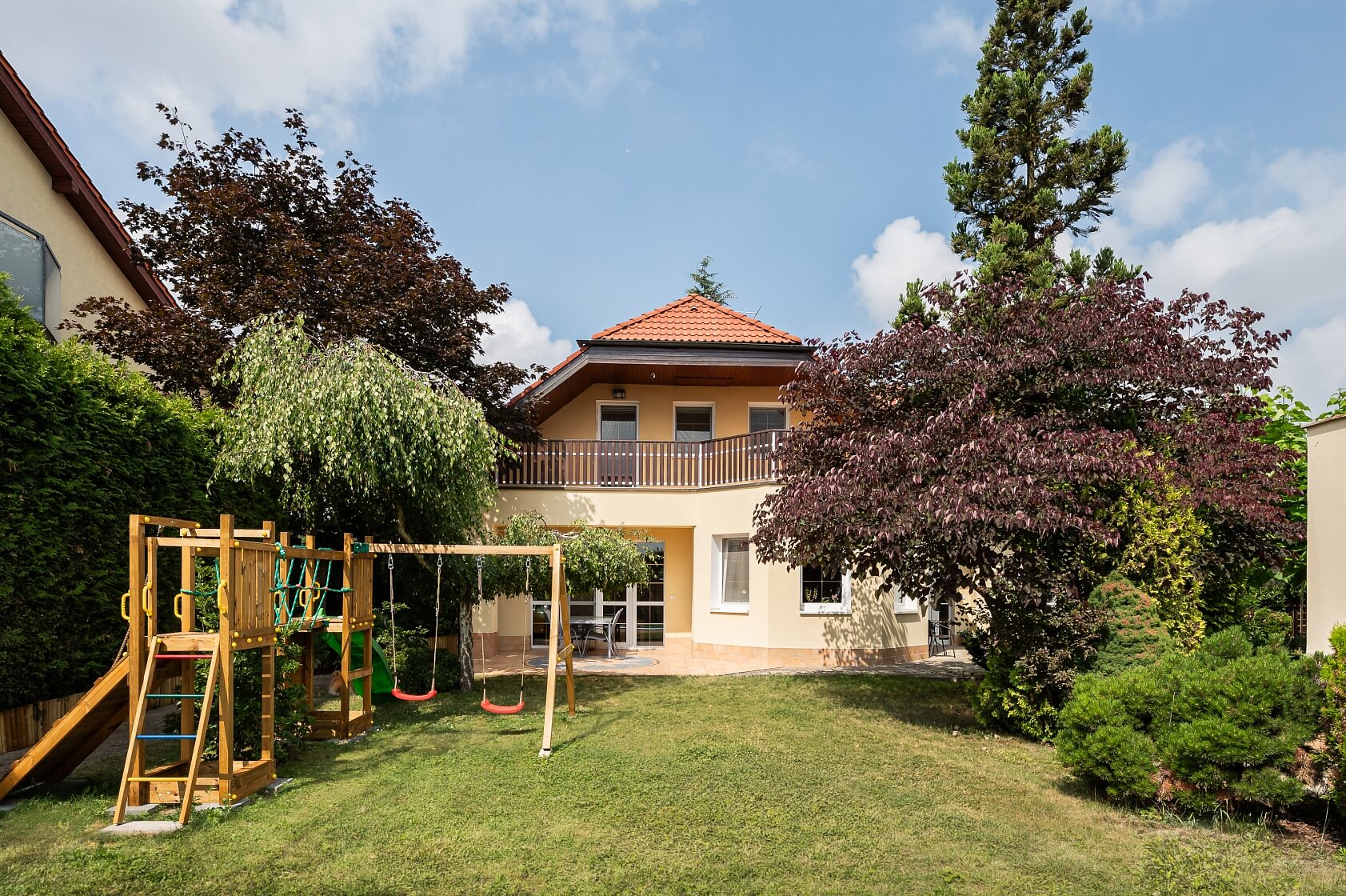 Přední, Zvole - Praha-západ | Sale, House Five-bedroom (6+kk), 268 m²