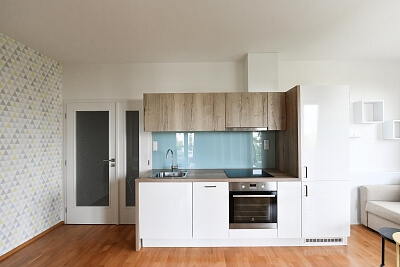 Učňovská, Hrdlořezy - Praha 9 | Pronájem, Byt 1+kk, 59 m²