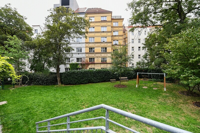 Sokolovská, Vysočany - Praha 9 | Pronájem, Byt 3+kk, 95 m²