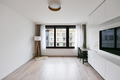 Sokolovská, Vysočany - Prague 9 | Rent, Apartment Two-bedroom (3+kk), 95 m²