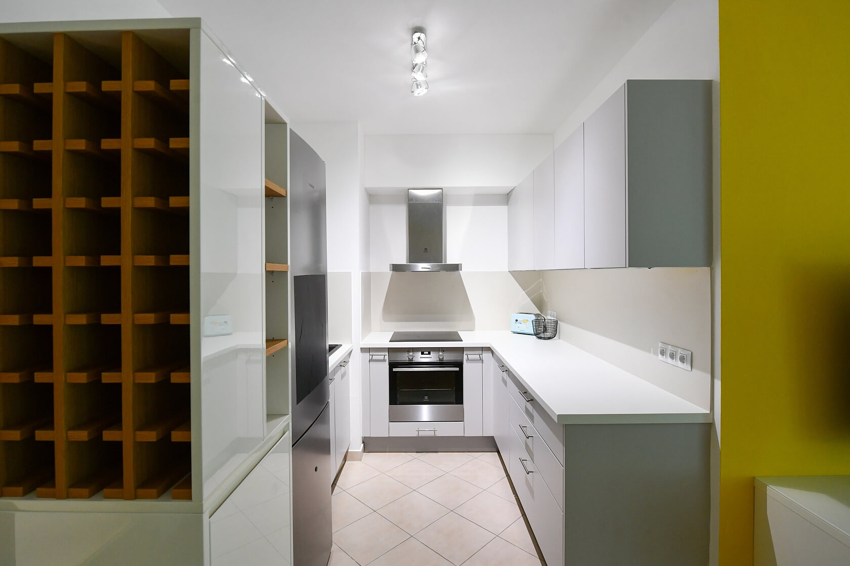 Olšanská, Žižkov - Prague 3 | Rent, Apartment One-bedroom (2+kk), 74 m²