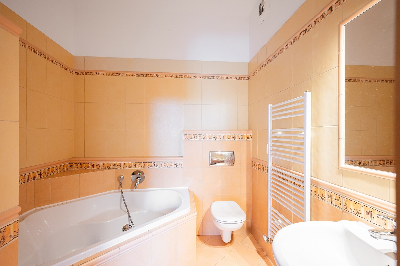 Za Kovárnou, Dolní Měcholupy - Prague 10 | Sale, Apartment Three-bedroom (4+1), 207 m²
