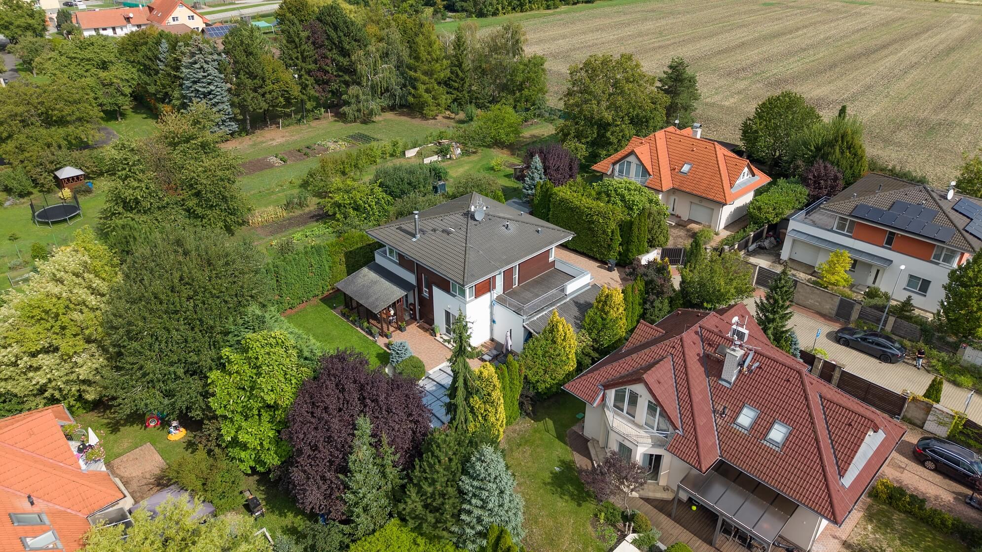 V Pěšinkách, Březiněves - Prague 8 | Sale, House Four-bedroom (5+kk), 206 m²