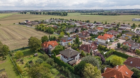 V Pěšinkách, Březiněves - Praha 8 | Prodej, Rodinný dům 5+kk, 206 m²