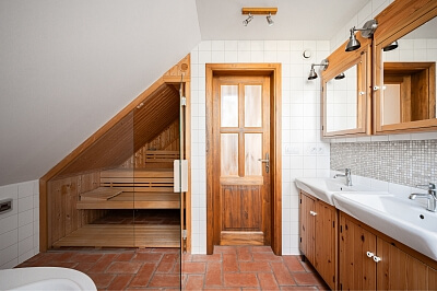 Škroupova, Šestajovice - Praha-východ | Pronájem, Rodinný dům 5+kk, 240 m²