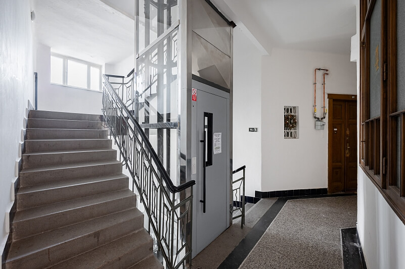 Národní obrany, Bubeneč - Praha 6 | Pronájem, Byt 2+kk, 83 m²