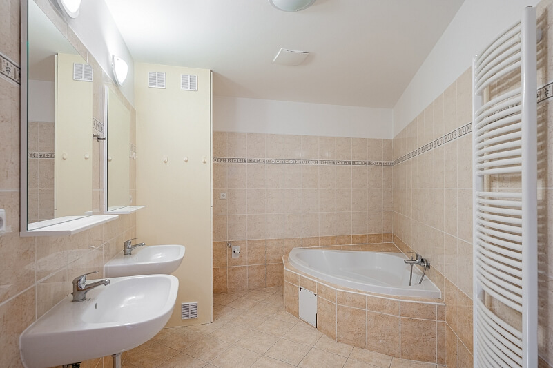 Nad Závěrkou, Břevnov - Prague 6 | Sale, Apartment Three-bedroom (4+kk), 164 m²