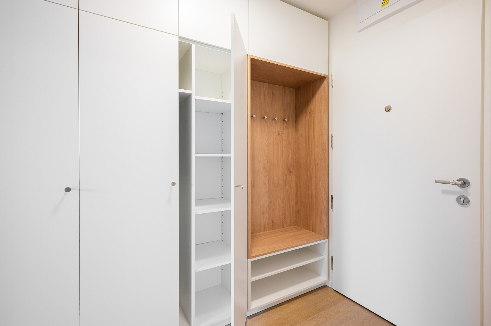 U Hostivařského nádraží, Horní Měcholupy - Praha 10 | Pronájem, Byt 1+kk, 36 m²