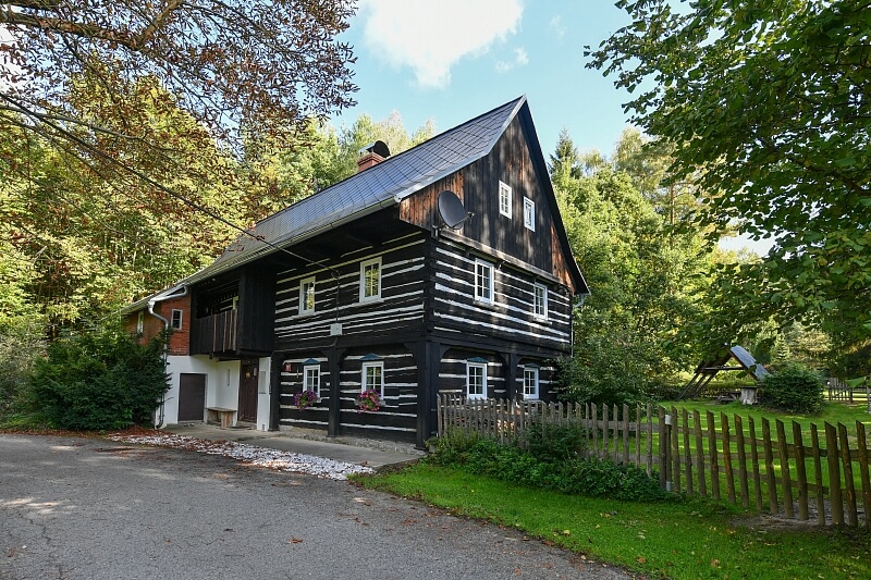 Mařenice - Česká Lípa | Prodej, Rodinný dům 6+kk, 180 m²