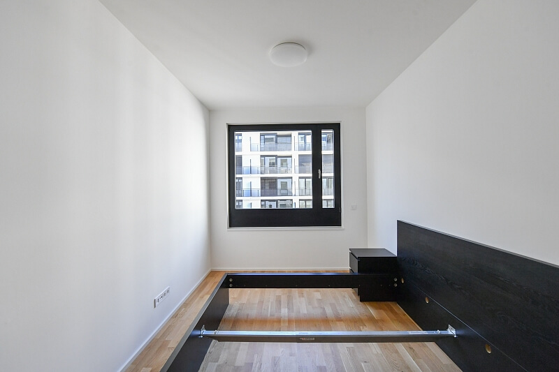 Roháčova, Žižkov - Prague 3 | Rent, Apartment One-bedroom (2+kk), 50 m²