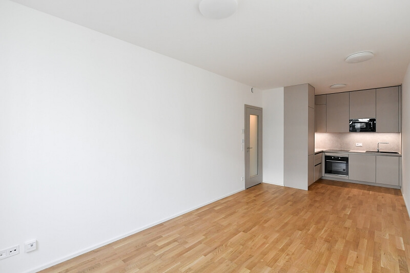 Roháčova, Žižkov - Prague 3 | Rent, Apartment One-bedroom (2+kk), 50 m²