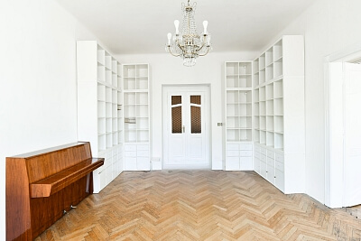 Náplavní, Nové Město - Prague 2 | Rent, Apartment Two-bedroom (3+1), 110 m²