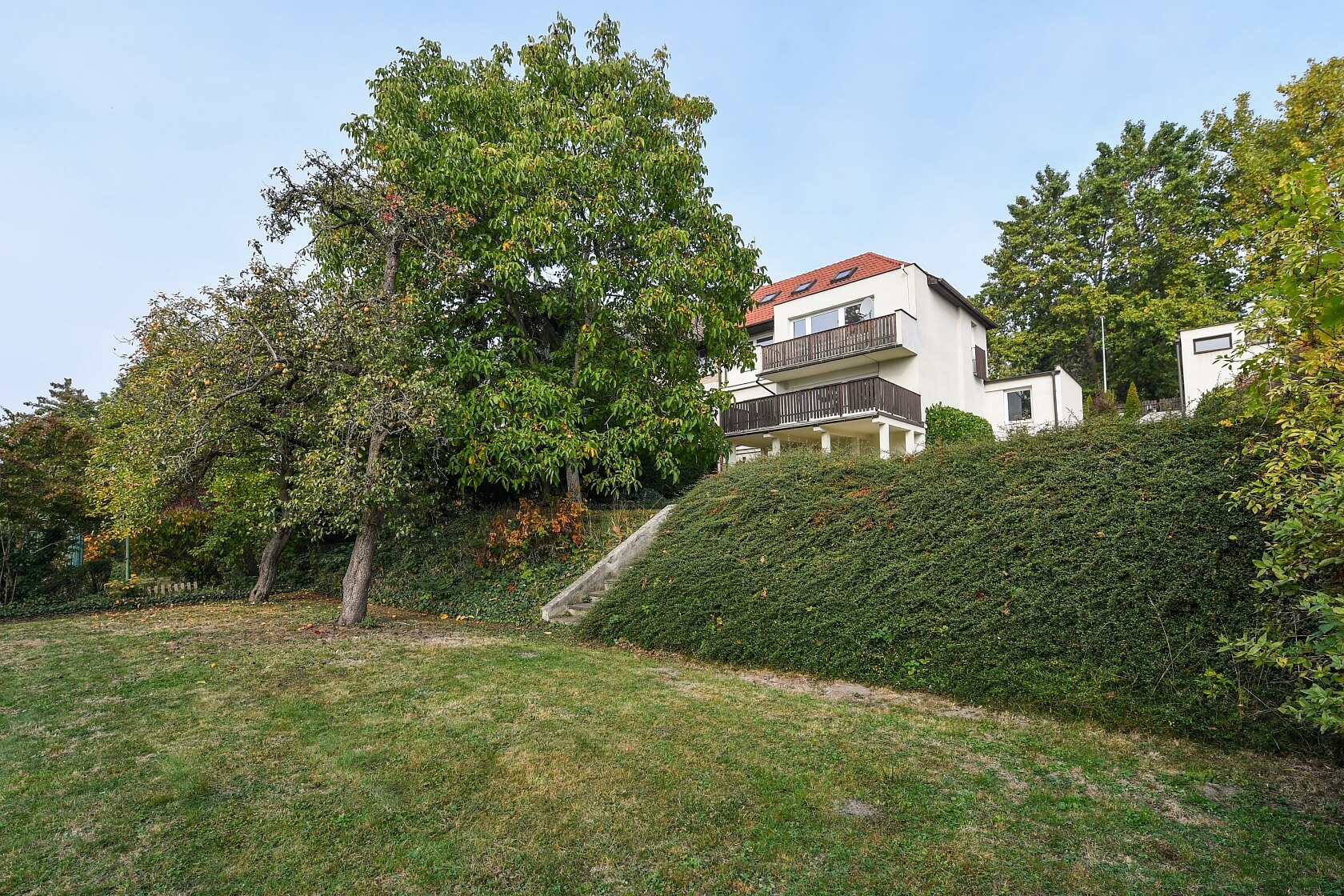 Vostrovská, Dejvice - Prague 6 | Rent, House Three-bedroom (4+1), 224 m²