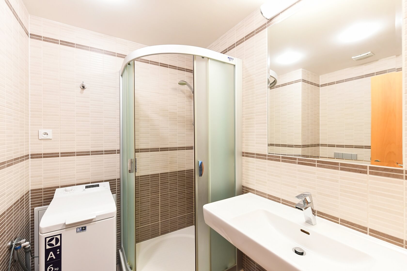 Na Zatlance, Smíchov - Praha 5 | Pronájem, Byt 2+kk, 45 m²