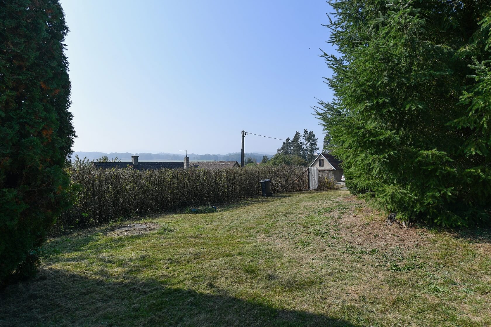 Chrást nad Sázavou, Týnec nad Sázavou - Benešov | Prodej, Pozemek, 1 702 m²