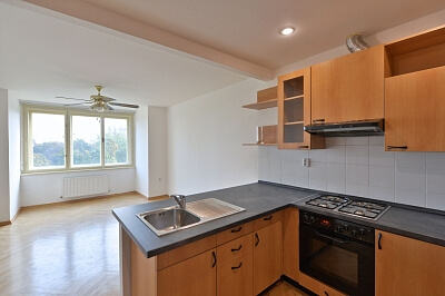 Na baště sv. Ludmily, Hradčany - Praha 6 | Pronájem, Byt 3+1, 128 m²