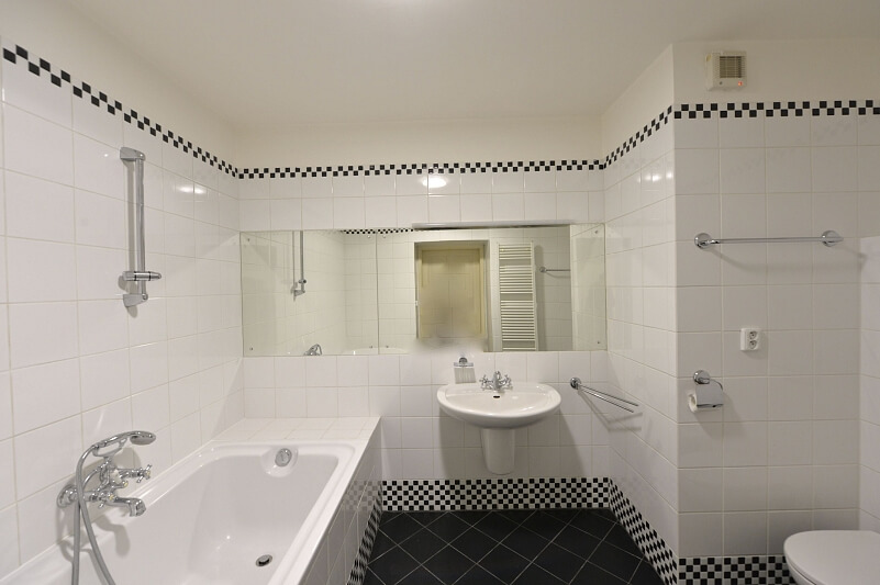 Na baště sv. Ludmily, Hradčany - Praha 6 | Pronájem, Byt 3+1, 128 m²