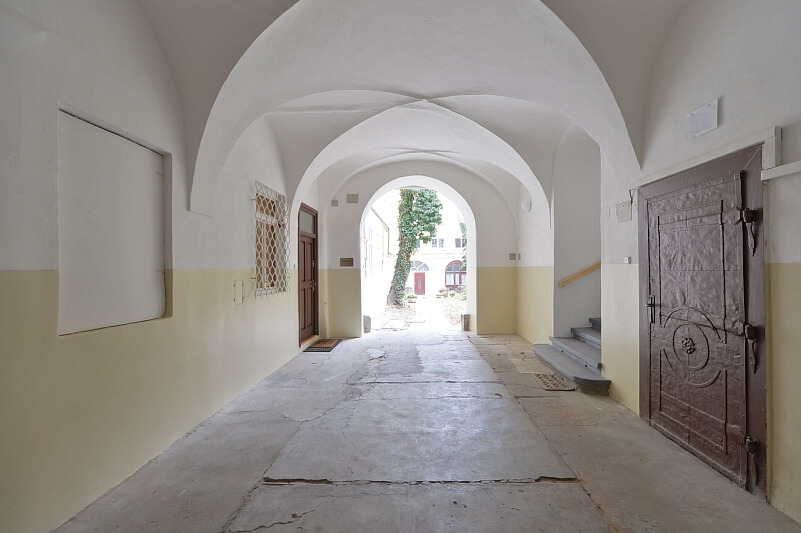 Karmelitská, Malá Strana - Prague 1 | Rent, Apartment One-bedroom (2+1), 95 m²