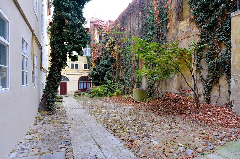 Karmelitská, Malá Strana - Prague 1 | Rent, Apartment One-bedroom (2+1), 95 m²