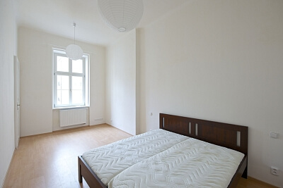 Italská, Vinohrady - Prague 2 | Rent, Apartment One-bedroom (2+1), 91 m²