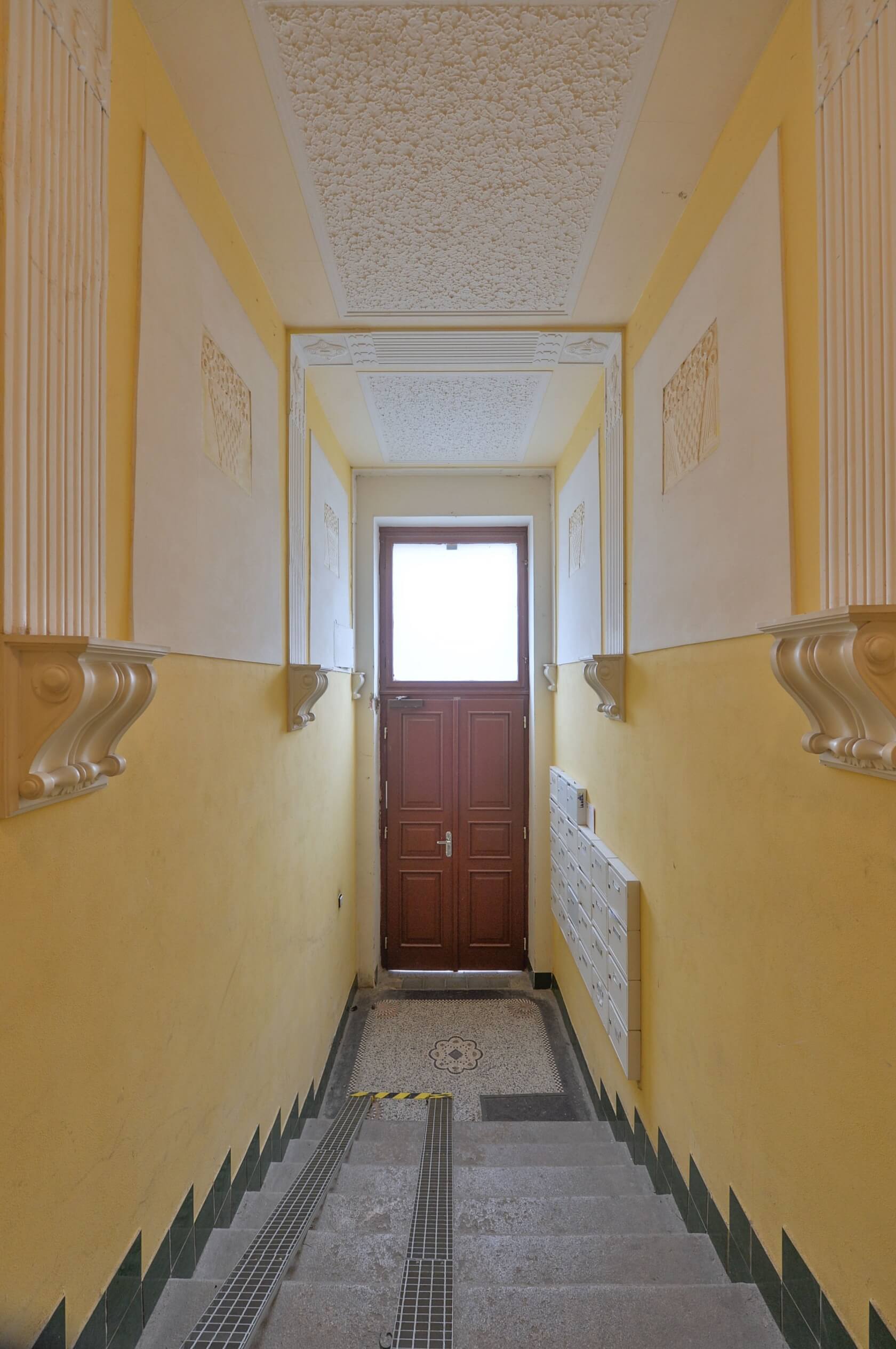 Kubova, Karlín - Prague 8 | Rent, Apartment One-bedroom (2+1), 80 m²