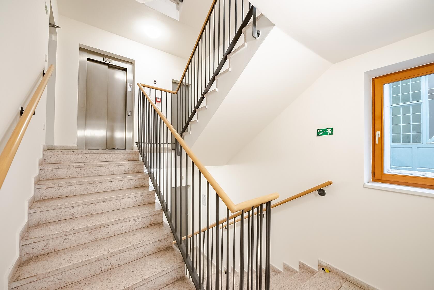 Francouzská, Vinohrady - Praha 2 | Pronájem, Byt 1+kk, 32 m²