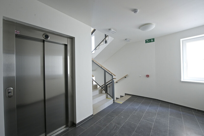 Nárožní, Stodůlky - Prague 5 | Sale, Apartment Studio (1+kk), 65 m²