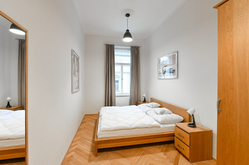 Na Kozačce, Vinohrady - Prague 2 | Rent, Apartment One-bedroom (2+kk), 58 m²