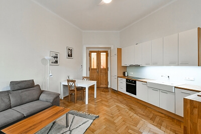Na Kozačce, Vinohrady - Prague 2 | Rent, Apartment One-bedroom (2+kk), 58 m²