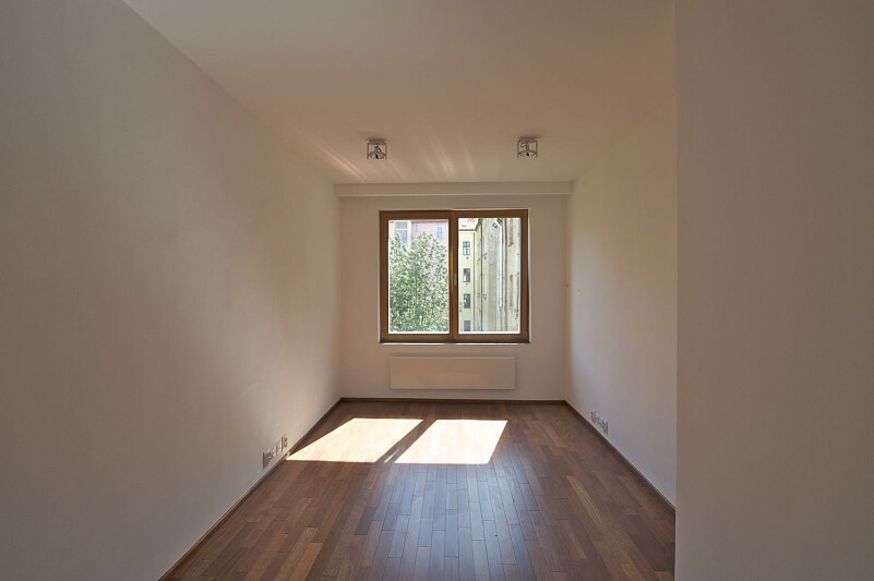 Vlkova, Žižkov - Prague 3 | Sale, Apartment Three-bedroom (4+kk), 144 m²