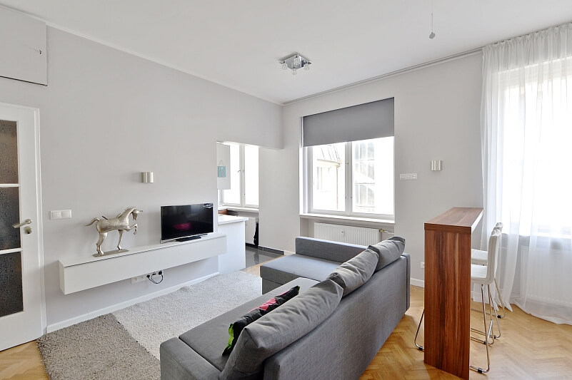 Konviktská, Staré Město - Praha 1 | Pronájem, Byt 1+kk, 38 m²