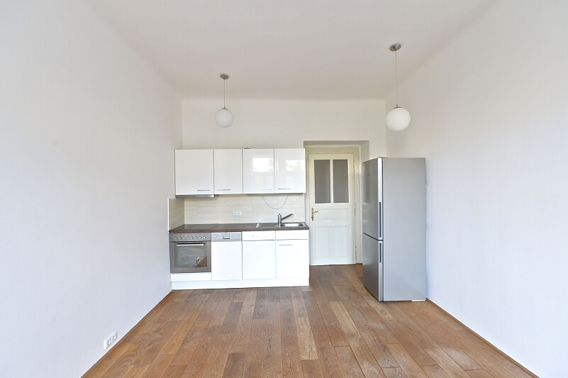 Náměstí generála Kutlvašra, Nusle - Prague 4 | Rent, Apartment One-bedroom (2+kk), 52 m²