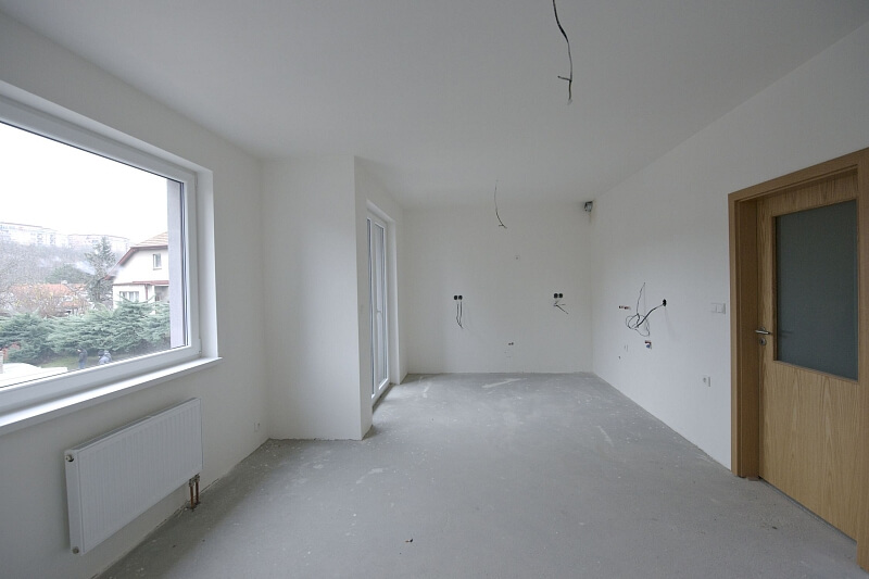 U Třešňovky, Kobylisy - Praha 8 | Prodej, Byt 2+kk, 58 m²