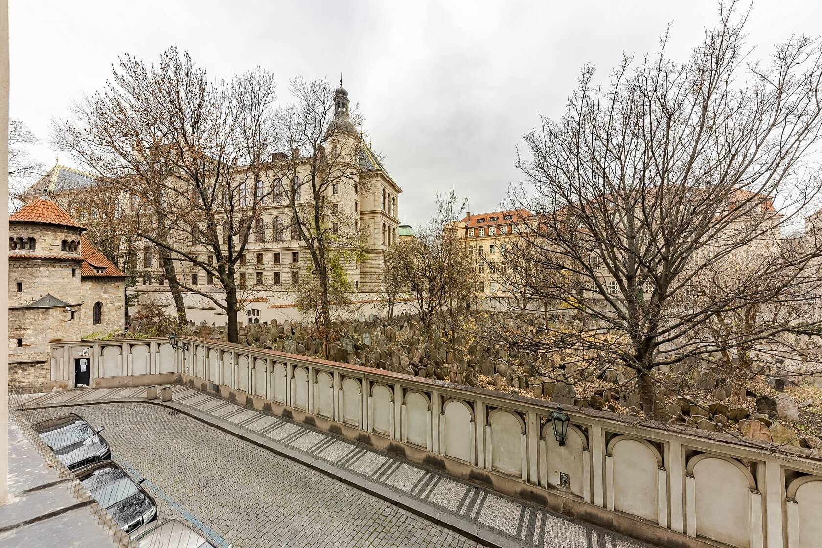 U Starého hřbitova, Staré Město - Prague 1 | Rent, Apartment Two-bedroom (3+kk), 91 m²