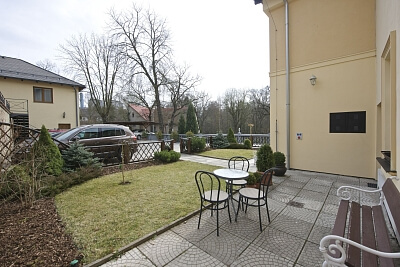 V lučinách, Hodkovičky - Prague 4 | Rent, Apartment Two-bedroom (3+1), 90 m²