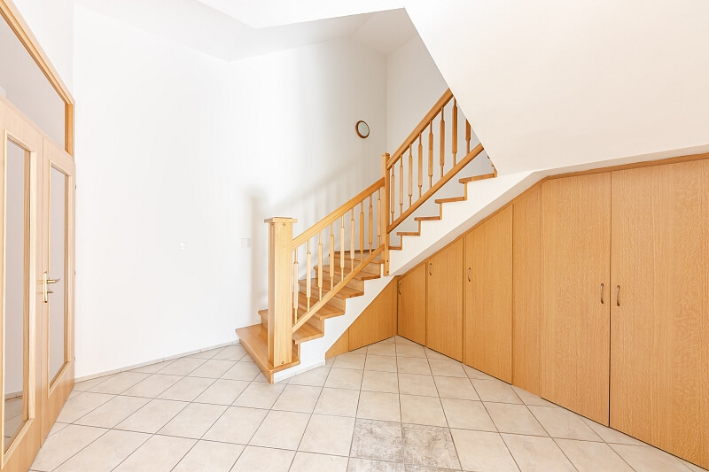 U Dvou srpů, Smíchov - Prague 5 | Rent, House Four-bedroom (5+1), 210 m²