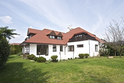 Třešňová, Průhonice - Praha-západ | Pronájem, Rodinný dům 6+kk, 250 m²