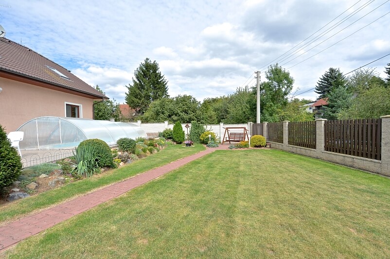 Na Zavadilce, Horoměřice - Praha-západ | Rent, House Four-bedroom (5+1), 277 m²