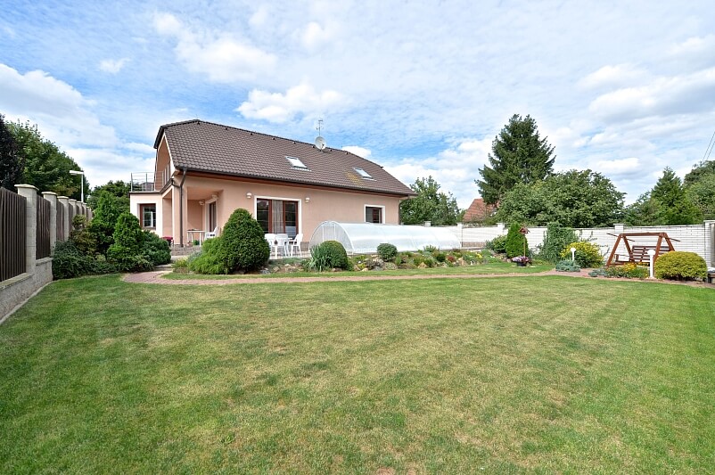 Na Zavadilce, Horoměřice - Praha-západ | Rent, House Four-bedroom (5+1), 277 m²