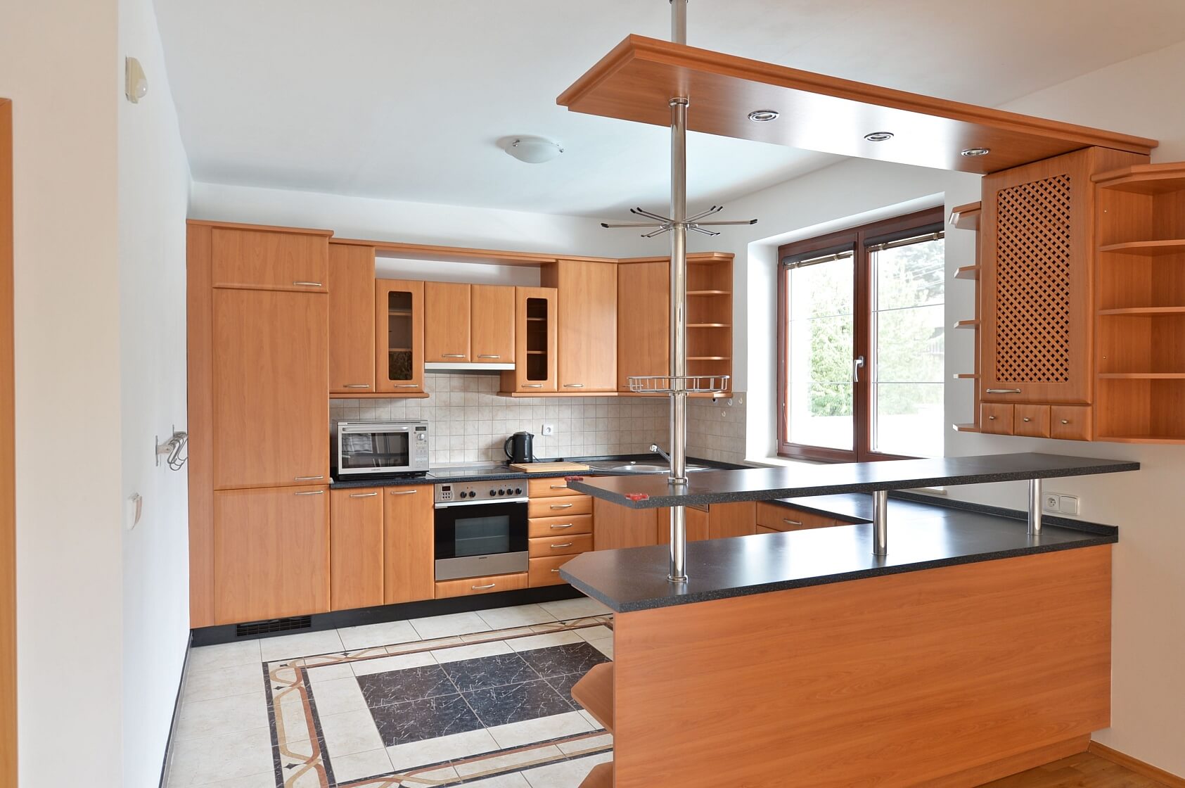 Na Zavadilce, Horoměřice - Praha-západ | Pronájem, Rodinný dům 5+1, 277 m²