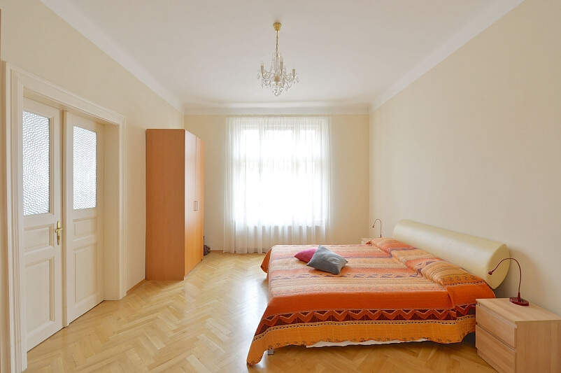 Lucemburská, Vinohrady - Prague 3 | Rent, Apartment One-bedroom (2+1), 90 m²
